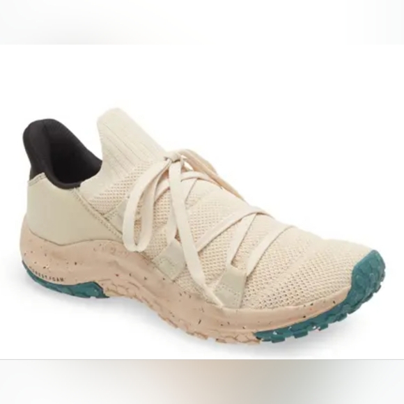 HOLO FOOTWEAR Maverick Sneaker (Women) SIZE 6 - Picture 1 of 11